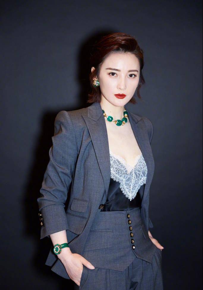 管家婆必出一中一特027期 32-41-25-06-12-44T：08,管家婆必出一中一特，深度解析第027期彩票数据，揭秘数字背后的秘密